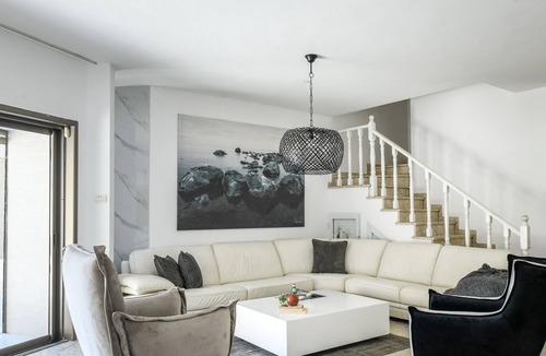 Netanya Apartment | Spacious 4BR Apt w Balcony & Sea View 5min from the Beach