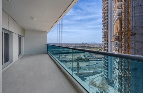 Business Bay Apartment | Spacious 4BR Skyline View Central