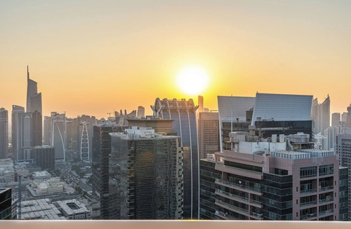 Jumeirah Lake Towers Apartment | Spacious 5 Bed W/Skyline Views from 4 Balconies!