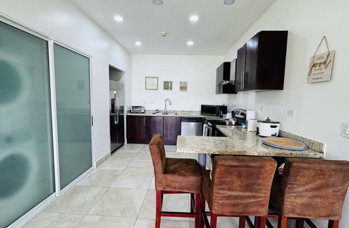Jaco Apartment | Spacious, Family-Friendly with Stunning Breezy and Balconies.