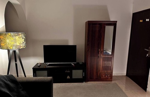 Al Khuwair Apartment | Spacious Fully Furnished Room with Large Private Kitchen Near Oman Avenues Mall