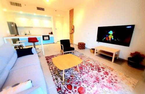 Florentin Apartment | Spacious New 1BD Levinski Florentin