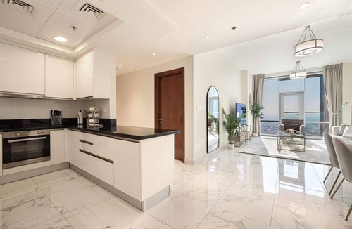 Business Bay Apartment | Specious 2BD | Central Dubai | Resturants & Pubs