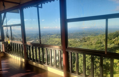 Garabito House | Splendid Isolation -3 BR in the Mountains with Sprawling Ocean Views