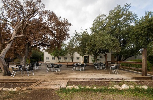 Ein Dor Hostel | SPNI Alon Tavor Field school