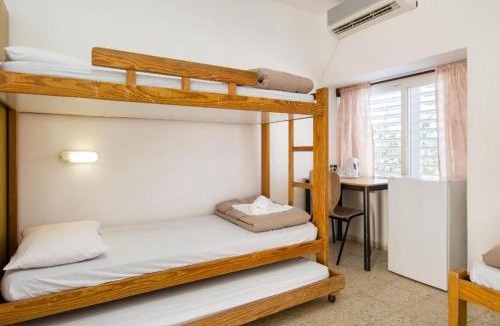 Qatsrin Hostel | SPNI Golan Field School