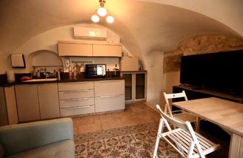 Old City Apartment | St. John Apartment