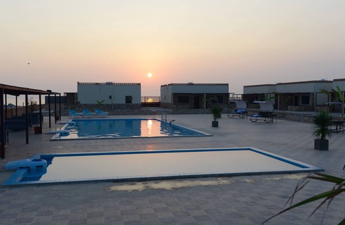 Mirbat House | Standard bungalow with two single beds, 66 m2