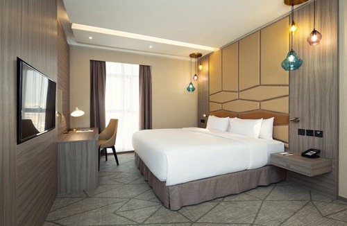 Dubai Production City Hotel | Standard King | FourPoints Dubai | Pool + Spa, Marina + Beach Close | 2 Units