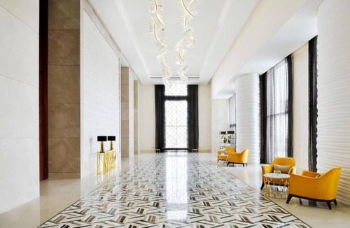 Dubai World Central House | Standard Room Near Makhtoom Airport Ab