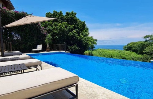 Coco House | Standout Luxury Ocean View Villa