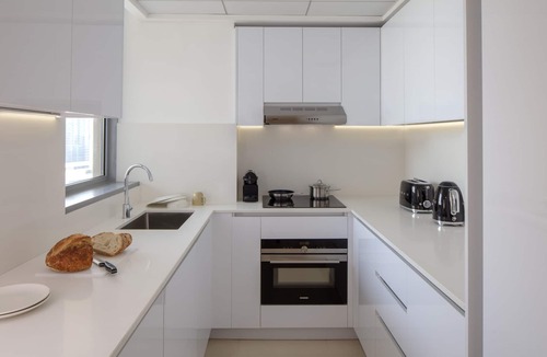 Dubai Internet City Apartment | Staybridge Suites Dubai Internet City by IHG