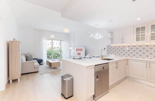 The Greens Apartment | StayShort - The Greens for 2 in an Amazing Location!
