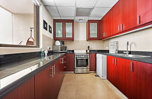 Jumeirah Beach Residence Apartment | StoneTree - Furnished 1 BR - Near Marina Beach