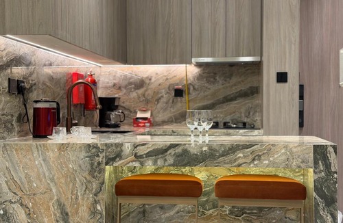 Al Satwa Apartment | Studio