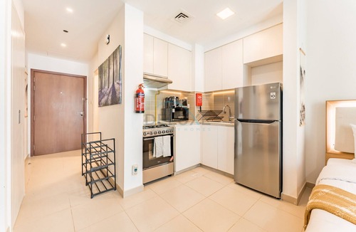 Dubai Apartment | Studio Near the Community Park, Only a Short Drive from Hamdan Sports Complex
