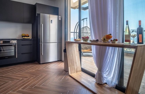 Haifa Apartment | Stunning 2BR Apartment with Balcony and Ocean View in the Heart of Haifa