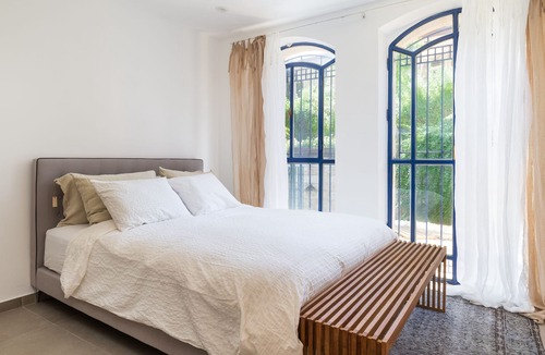 Talbieh House | Stunning Designer 4br/4bath Huge Villa Yemin Moshe