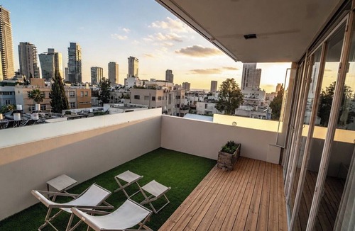 Tel Aviv City Center Apartment | Stunning Luxury Duplex in Central TLV