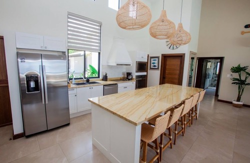 Playa Coyote House | STUNNING Oceanfront Getaway – Casa Del Mar, Playa Coyote!