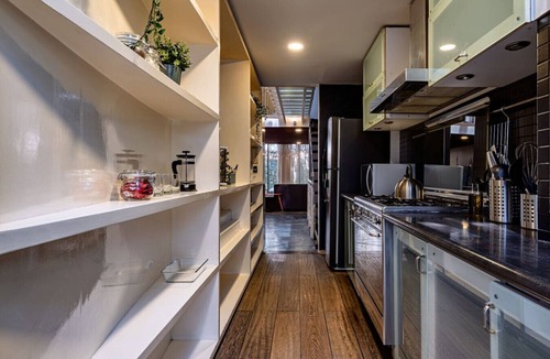 Roma Norte House | Stunning Roma House with Beautiful Patio 16 PAX