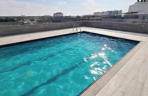 Dubai Apartment | Stylish 1 Bed in Al Warqa