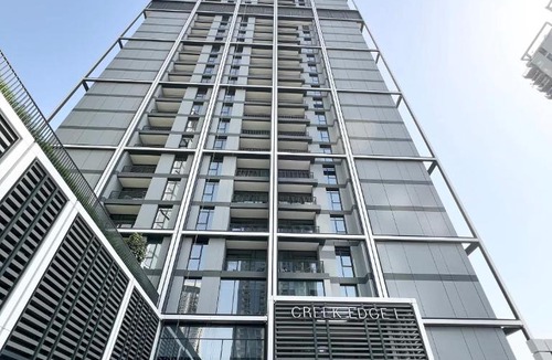 Dubai Apartment | Stylish 1 Bedroom High Floor in Creek Edge