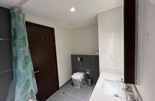 Dubai Apartment | Stylish 1 Bedroom High Floor in Creek Edge