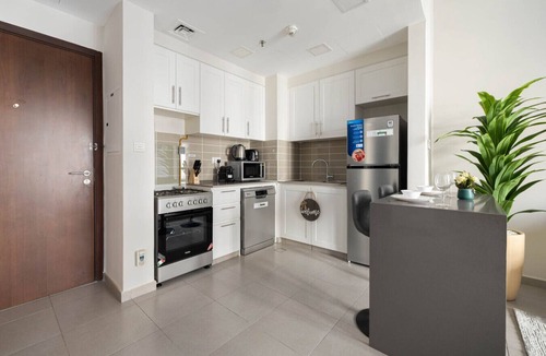 Dubai Apartment | Stylish 1BR in Safi | Balcony, Pool, Gym | Town Square Dubai
