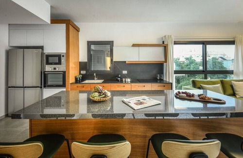 Old North Apartment | Stylish 2BR Apt w Balcony 5 min From Tel Aviv Port