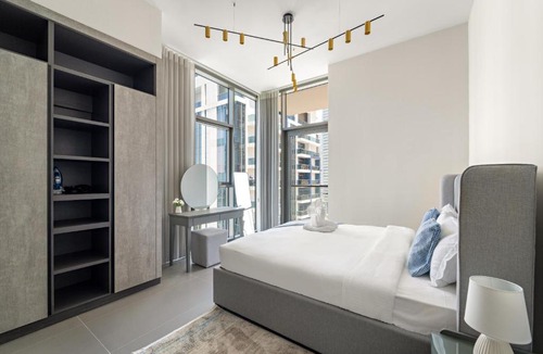 Jumeirah Lake Towers Apartment | Stylish 2BR in Royal MBL