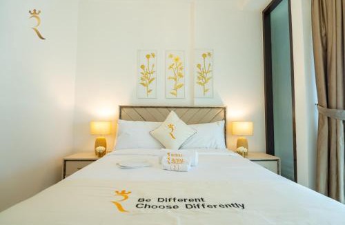 Al Raha Beach Apartment | Stylish 2BR Stay - Elegant Al Raha Haven Escape