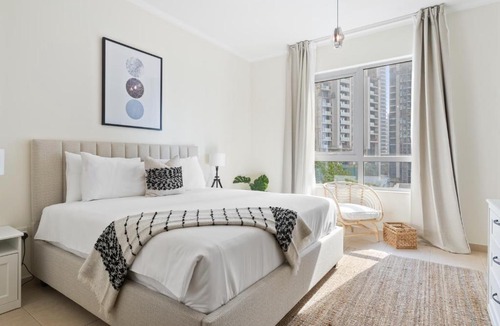 Downtown Dubai Apartment | Stylish Apartment with Partial Burj Khalifa View