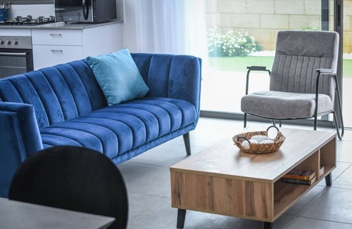 Nahariya Apartment | Stylish Coastal Oasis