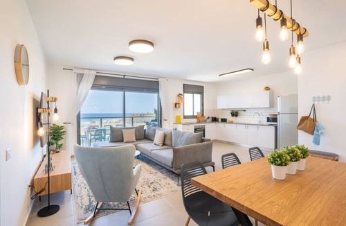 Nahariya Apartment | Stylish Seaside Escape with Balcony