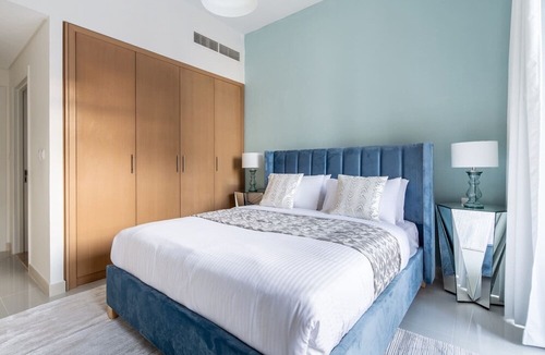 Downtown Dubai Apartment | Stylish & Sophisticated 1BR in Downtown Dubai