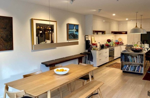 Grey Lynn Apartment | Stylish Townhouse in Grey Lynn close to central city