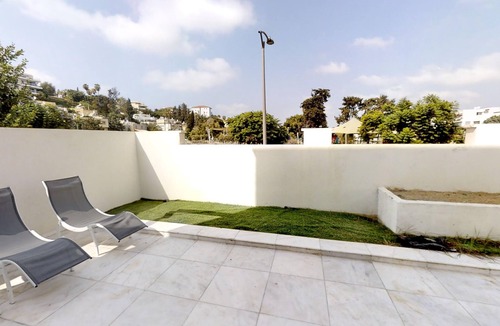 Herzliya House | Stylish Villa in Herzliya with beautiful Garden!