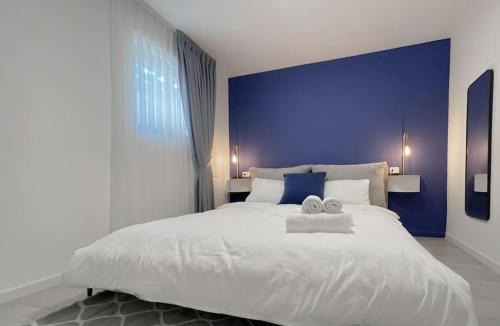 Caesarea Villa | Stylish Villa with Bomb Shelter Close to Shore