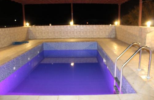 Al Hamra Cabin | Sun Horizon Chalet