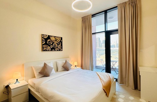 Jebel Ali Hotel | Sunday Luxury Apartments At Concord Towe