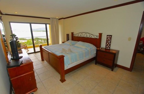 Playa Flamingo House | Sunset Heights 402