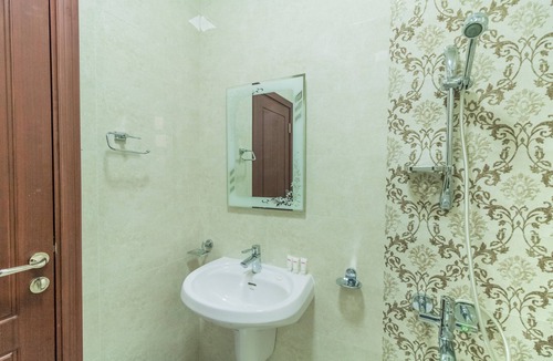 Seeb Hotel | Super OYO 106 Muscat Grand Hotel Apartment