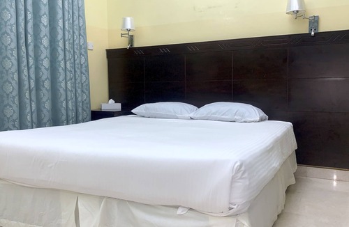 Muscat Hotel | Super OYO 152 Manam 1 Hotel Apartment