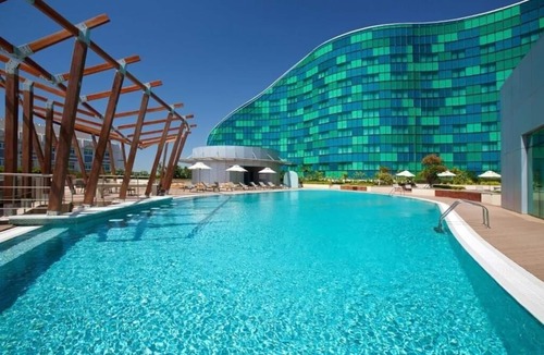 Zayed Sports City Apartment | Superior King Room Near Khalifa Park