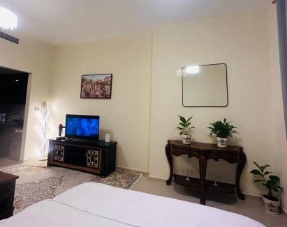 Al Hamra Village Apartment | Sweet Home RB 5