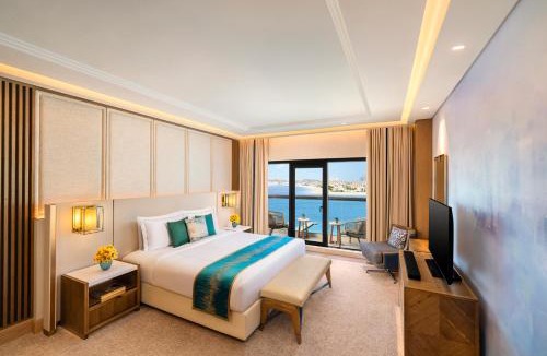 Palm Jumeirah Resort | Taj Exotica Resort & Spa, The Palm, Dubai