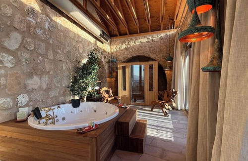 Suwailih Hotel | Tal Rumman Hotel