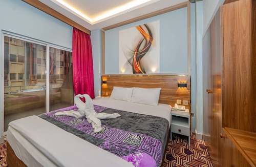 Al Sabkha Hotel | Tanha Hotel