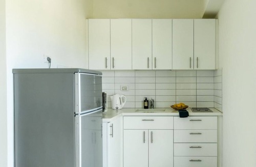 Tel Aviv Apartment | Tel Aviv Uni Balcony Studio E703